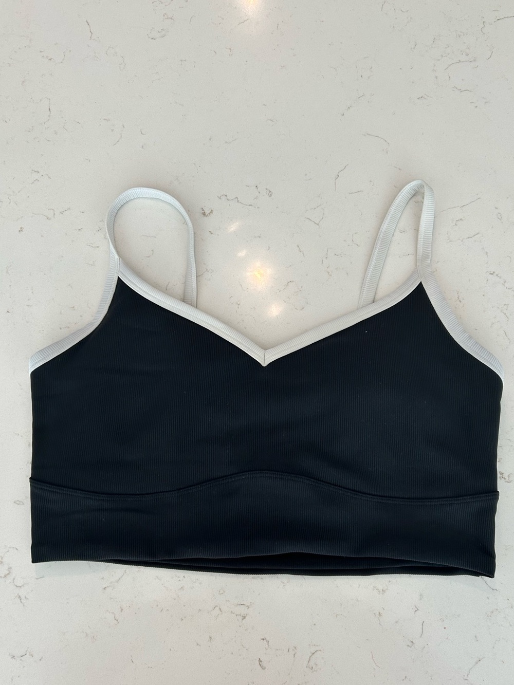 Black and white finely ribbed sports bra Gilly Hicks
